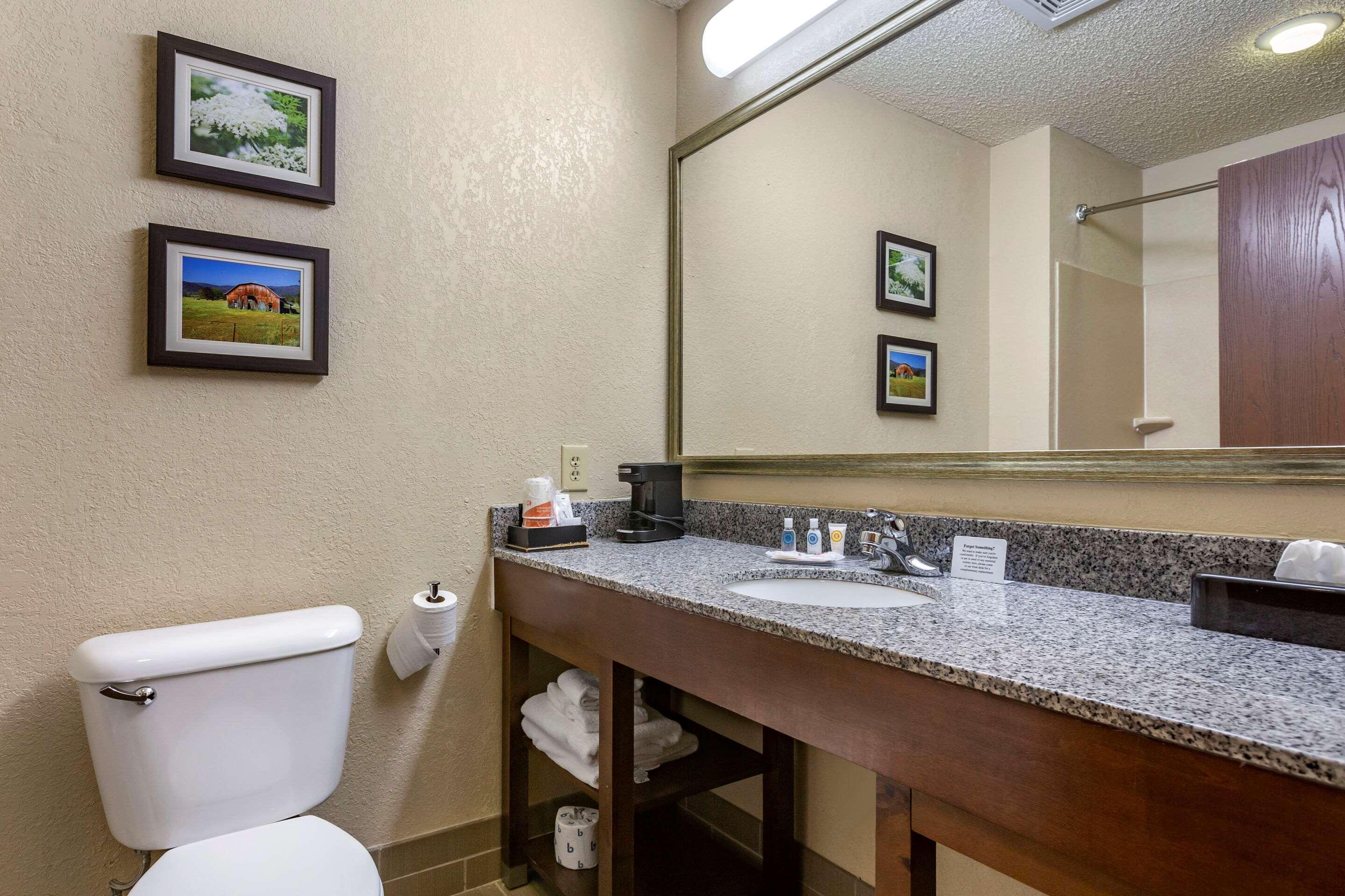 Comfort Suites Jonesboro University Area Dış mekan fotoğraf